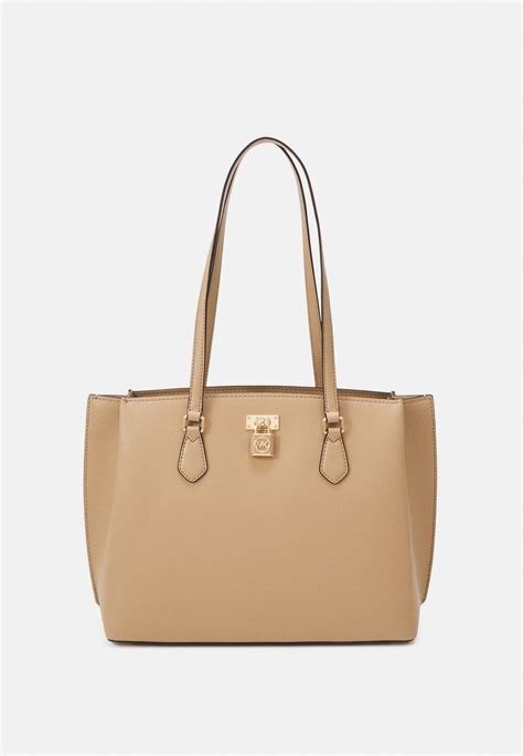 sac seau michael kors camel|Michael Kors leather tote.